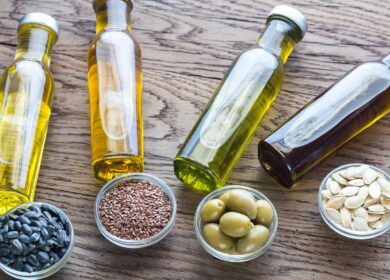 Оливковое, подсолнечное или рапсовое? Какое растительное масло самое полезное?