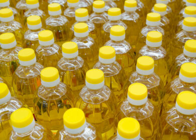 В Удмуртии и Марий Эл можно приобрести самое дешевое подсолнечное масло в ПФО