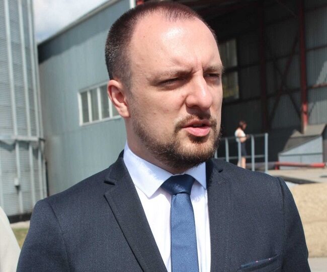 Кирилл Мельников